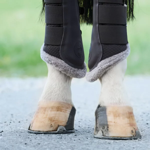 Benskydd Tendon Boots Mesh Faux Fur Platinum 24 | Bruna