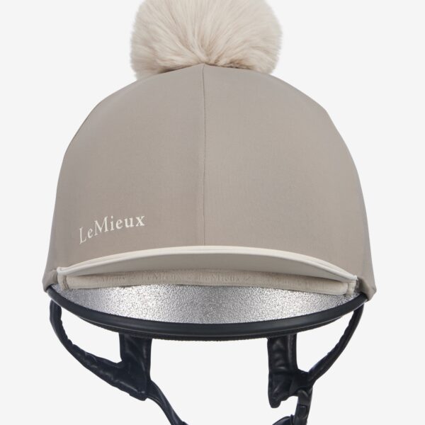 Ridhjälmsöverdrag LeMieux Pom Hat Silk | Pecan / Stone